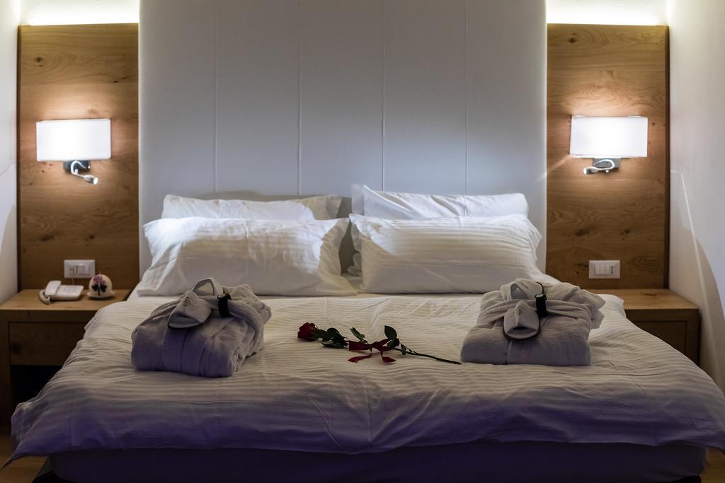 Hotel Collini Пінцоло Екстер'єр фото