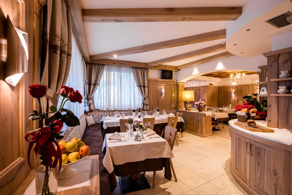 Hotel Collini Пінцоло Екстер'єр фото